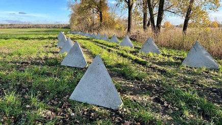 В Курской и Белгородской областях приступили к сооружению линий обороны