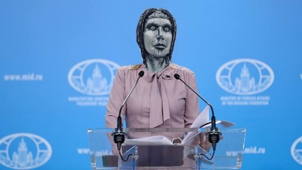 Собчак посмеялась над Захаровой и получила ответ от МИД