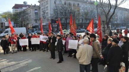 Социалисты снова протестовали против незаконных строений