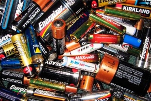 Парламентом запрещено импортировать отходы в виде батарей и аккумуляторов