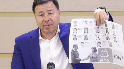 Влад Филат о самом продажном политологе