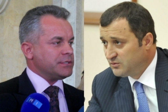 Scorul de moment - 3: 0 în favoarea lui Plahotniuc şi în defavoarea lui Fliat sau Recviem