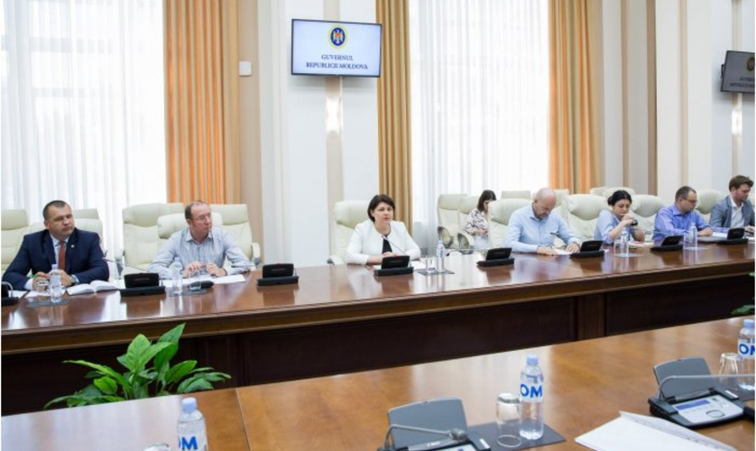 Правительство компенсирует до 100% стоимости акциза на дизтопливо малому и среднему бизнесу