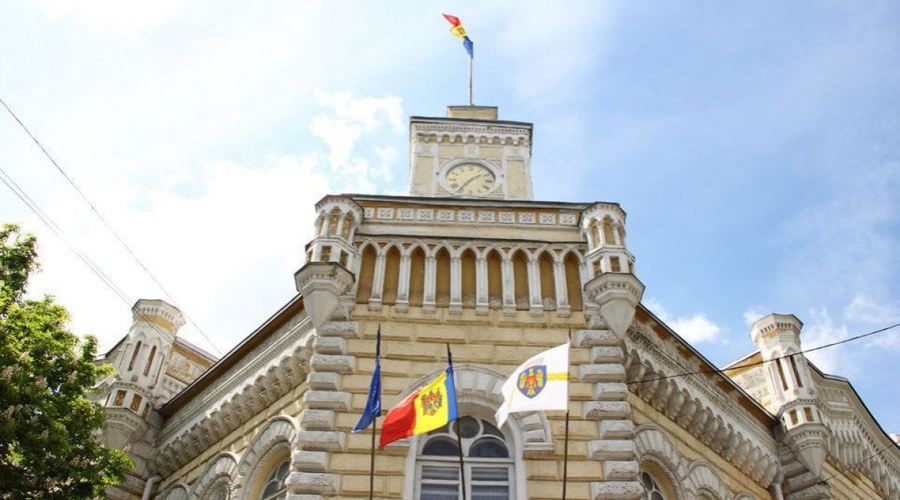 В Кишинёве проходит референдум об отставке Дорина Киртоакэ