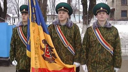 В военных центрах Республики Молдова начал медицинские осмотры молодых людей, которые будут исполнять свой военный долг с осени этого года