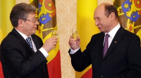 После ухода Михая Гимпу с поста врио президента у  Траяна Бэсеску нет собеседника в Кишиневе…