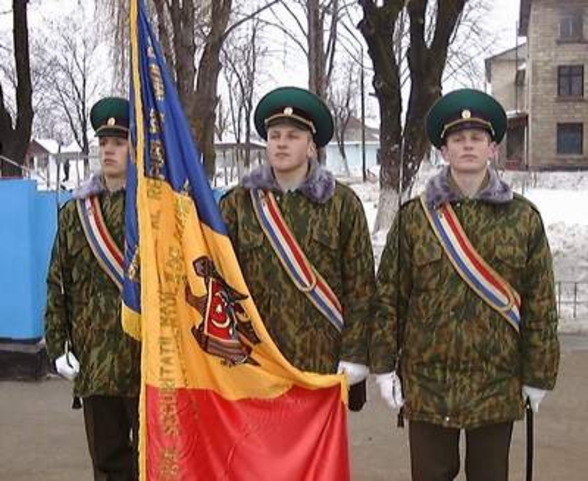 В военных центрах Республики Молдова начал медицинские осмотры молодых людей, которые будут исполнять свой военный долг с осени этого года