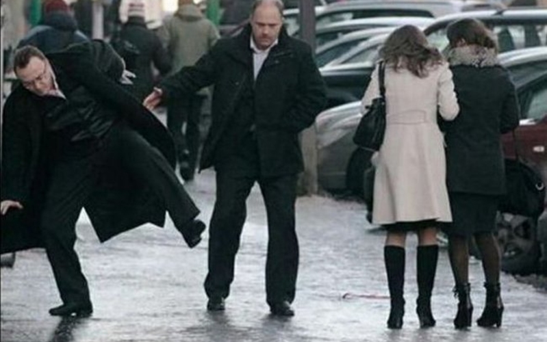 Две столицы. Два мэра. Почувствуйте разницу...