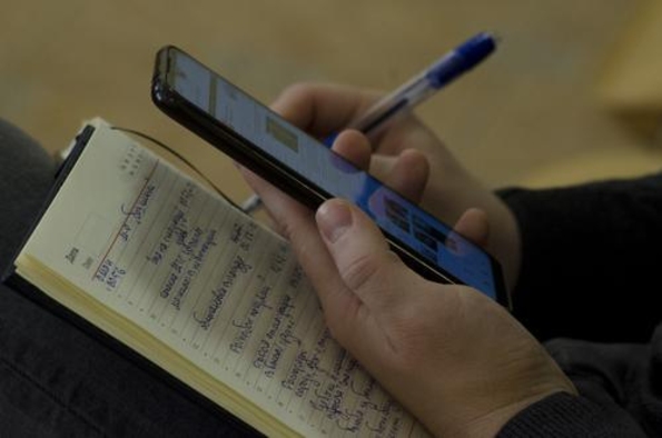 Как Путин заснул тридцать лет назад, а сейчас его разбудили и привели к школьникам