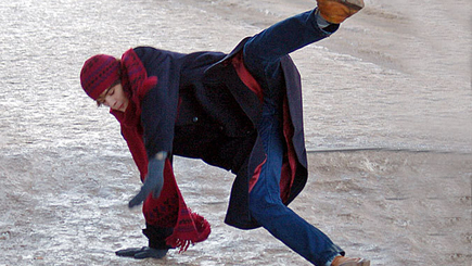 Десятки людей в Кишиневе пострадали от гололеда