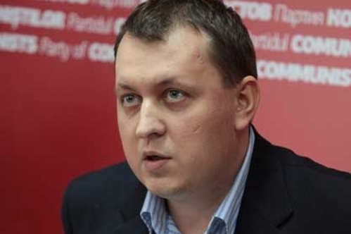 Коммунисты хотят отправить Плахотнюка …