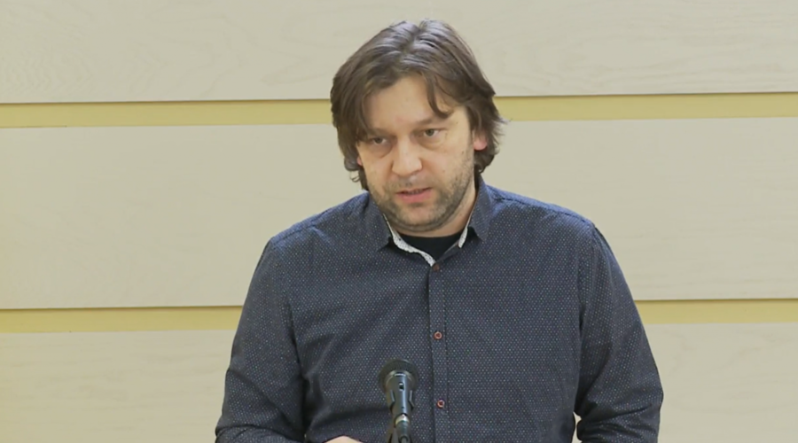 “Единственное эффективное решение”. Алайба зарегистрировал законопроект об отмене “офшорной тайны”