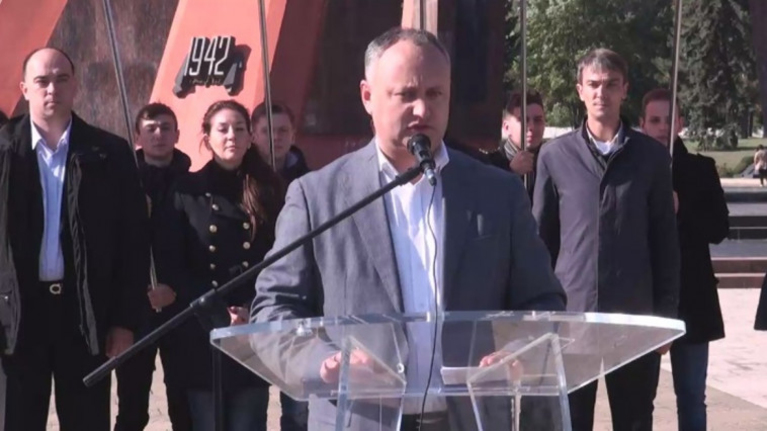 «Крестоносец» Москвы. Додон защищает православие и дружбу с Россией