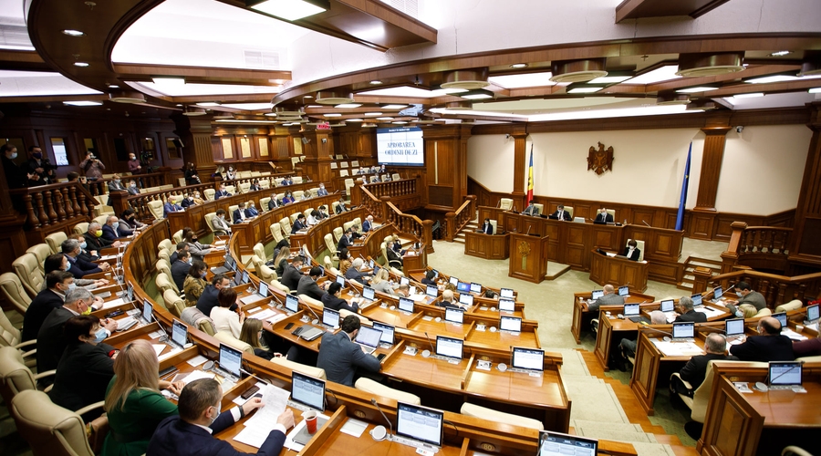 Парламент: судебная реформа состоится при любой погоде