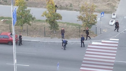 Появилось видео задержания вооружнного стрелка в Киеве