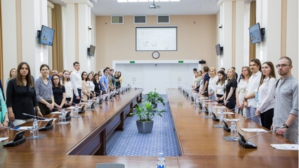 Впервые молодые люди пройдут практику в госучреждениях