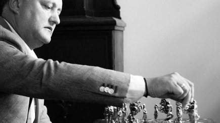 «Если бы он не был во главе партии, у нас было бы больше депутатов». Но уже поздно.