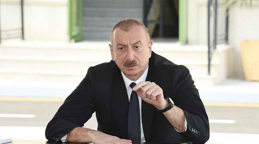 Ильхам Алиев: «Если Франция хочет самоопределения для Нагорного Карабаха, то пусть отдаст им город Марсель»