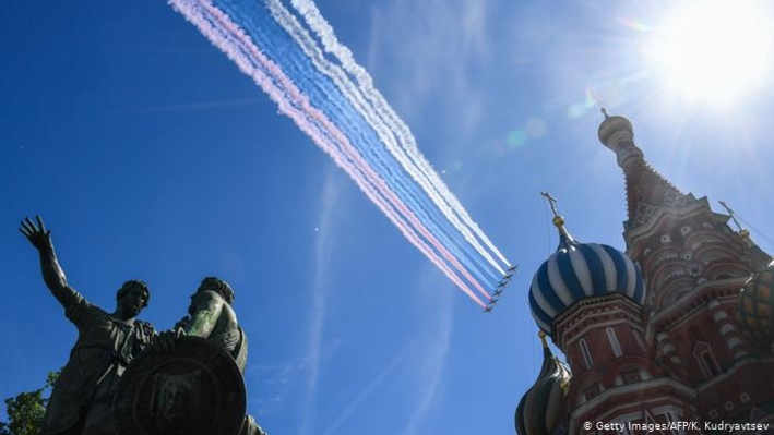 Коронавирус: Путин объявил о переносе московского парада 9 мая