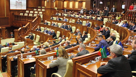 ПСРМ и ПКРМ могут подписать вотум недоверия правительству Филипа