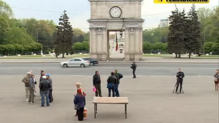 Демонстранты, обещавшие продолжения протеста в понедельник утром, не явились на ПВНС