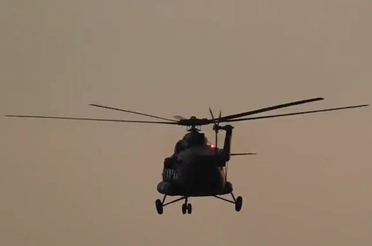 В центре Москвы летают военные вертолеты