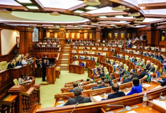 Проект закона с изменениями и дополнениями в Кодекс о выборах принят депутатами в первом чтении