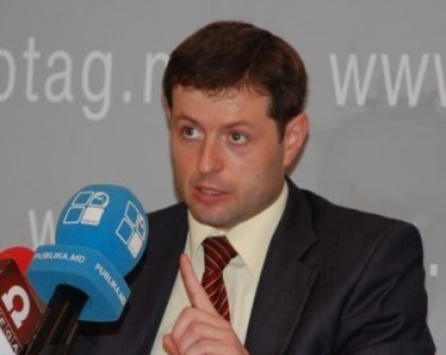Сержиу Коропчану отвечает Константину Тэнасе