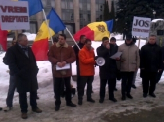 КЗКД требует создать национальную комиссию для проверки распределения иностранных грантов и кредитов