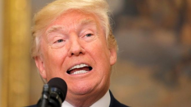 Адвокаты Трампа пытаются остановить выпуск скандальной книги
