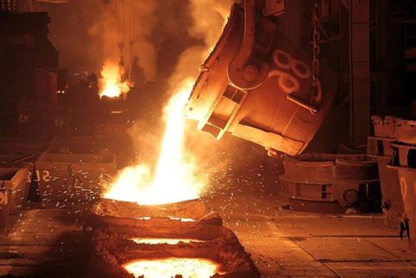 Горячий металлический скандал