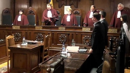 Президент Игорь Додон вновь временно лишен полномочий