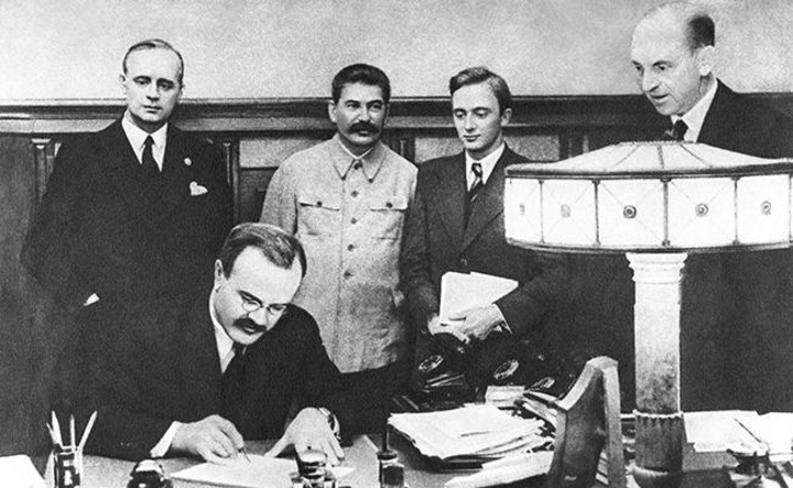 Пакт Молотова – Риббентропа: О ревизионизме в российском историческом сознании