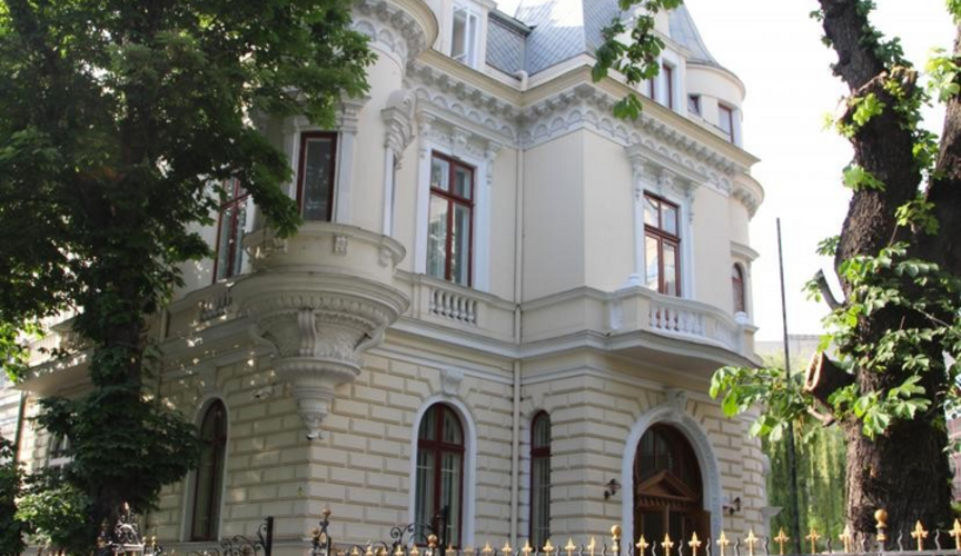 Гражданка Румынии пожаловалась в прокуратуру на «Русский дом» в Бухаресте